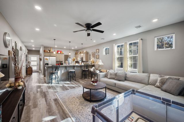 1704 Susan Place, Neosho, MO 64850