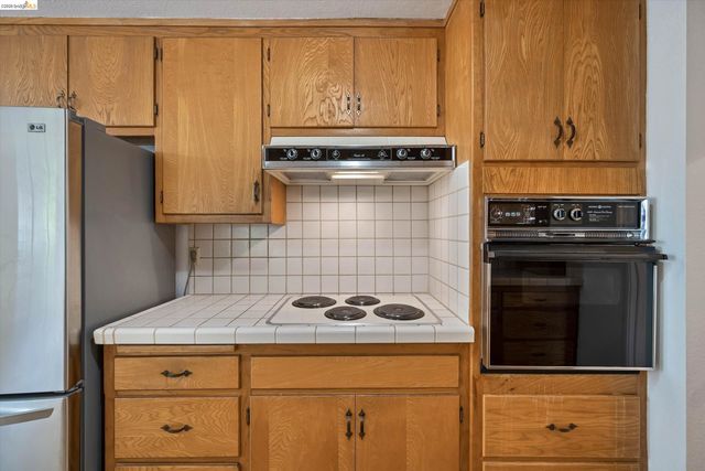 4054 Milton Ave, Castro Valley, CA 94546