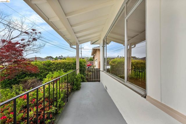 4054 Milton Ave, Castro Valley, CA 94546