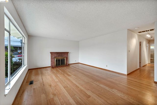 4054 Milton Ave, Castro Valley, CA 94546