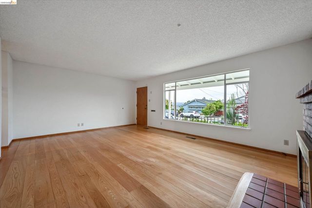 4054 Milton Ave, Castro Valley, CA 94546