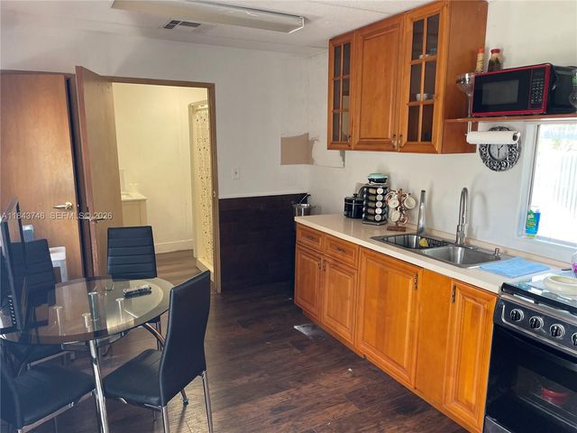 551 Ave del Sur, Clewiston, FL 33440