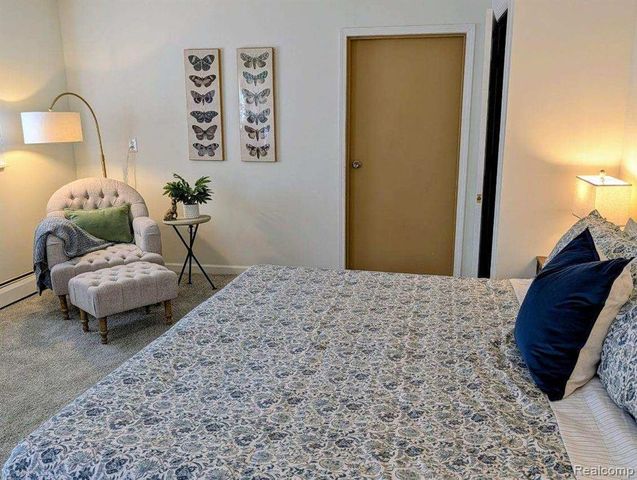 23211 Glenbrook Street, Saint Clair Shores, MI 48082