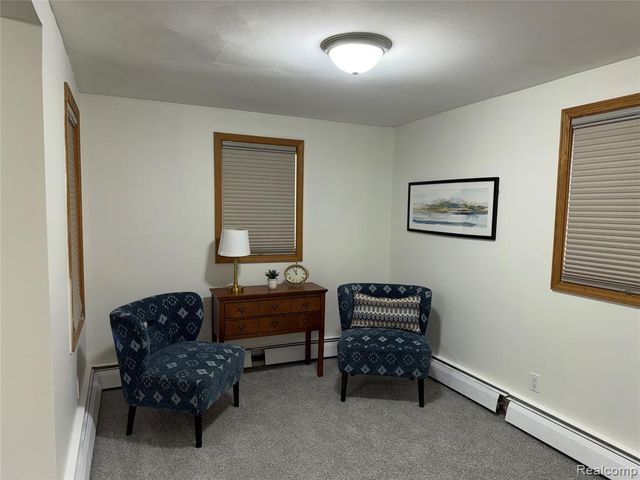 23211 Glenbrook Street, Saint Clair Shores, MI 48082