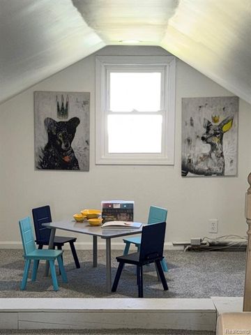 23211 Glenbrook Street, Saint Clair Shores, MI 48082