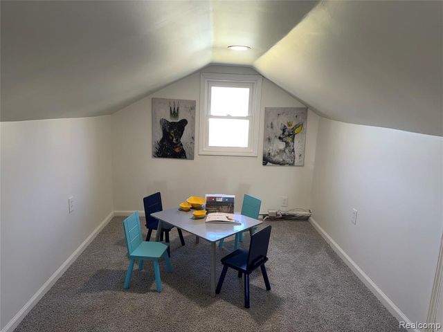 23211 Glenbrook Street, Saint Clair Shores, MI 48082