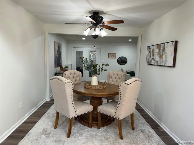 23211 Glenbrook Street, Saint Clair Shores, MI 48082