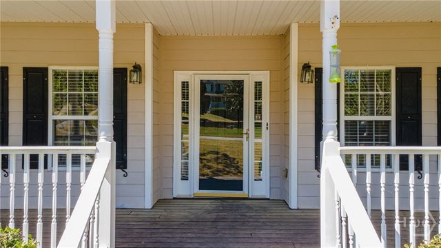149 Walnut Ridge Drive, Hoschton, GA 30548