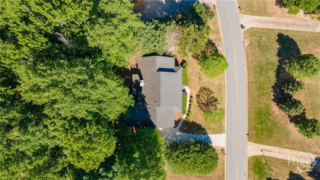 149 Walnut Ridge Drive, Hoschton, GA 30548