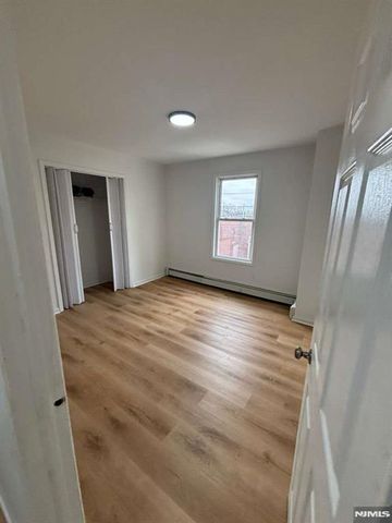 44 Garfield Avenue 3, Garfield, NJ 07026