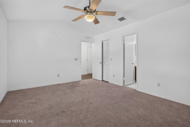 1445 CLASSIC OAK Road W, Jacksonville, FL 32225
