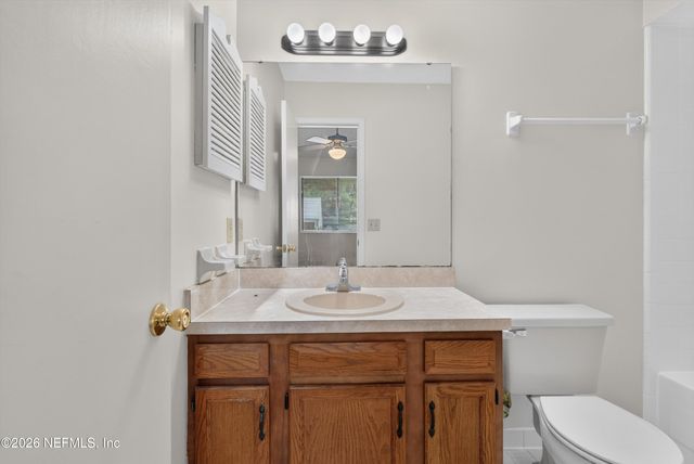 1445 CLASSIC OAK Road W, Jacksonville, FL 32225
