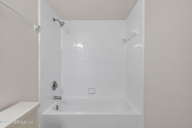 1445 CLASSIC OAK Road W, Jacksonville, FL 32225