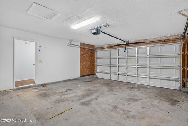1445 CLASSIC OAK Road W, Jacksonville, FL 32225