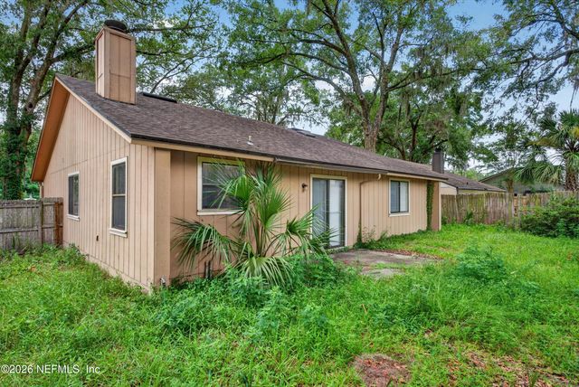 1445 CLASSIC OAK Road W, Jacksonville, FL 32225