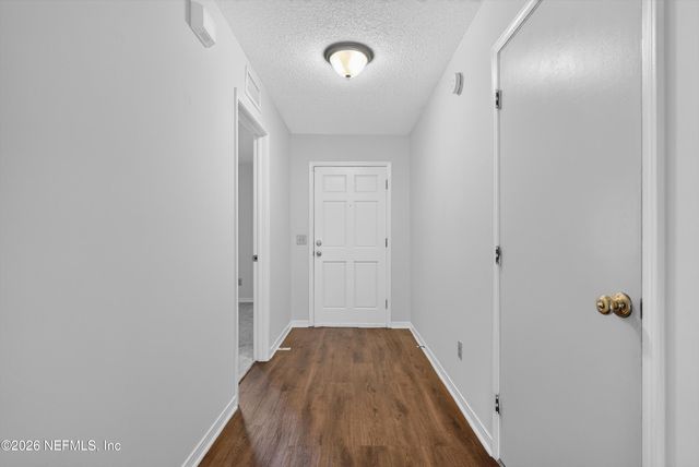 1445 CLASSIC OAK Road W, Jacksonville, FL 32225