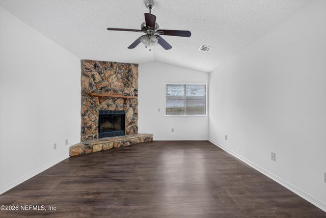 1445 CLASSIC OAK Road W, Jacksonville, FL 32225