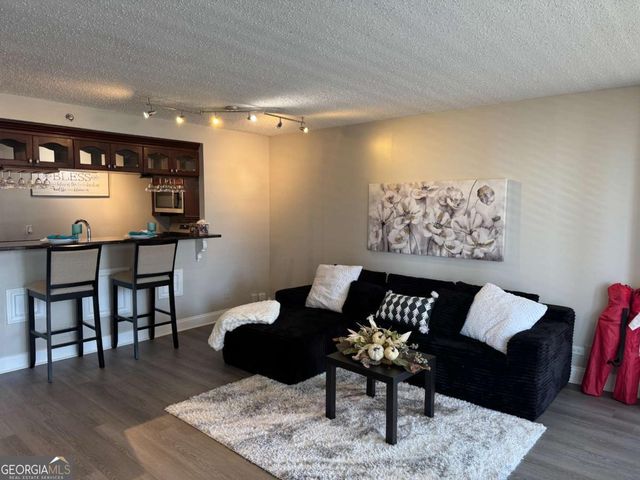 620 Peachtree Street NE 911, Atlanta, GA 30308