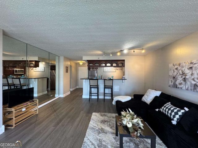 620 Peachtree Street NE 911, Atlanta, GA 30308