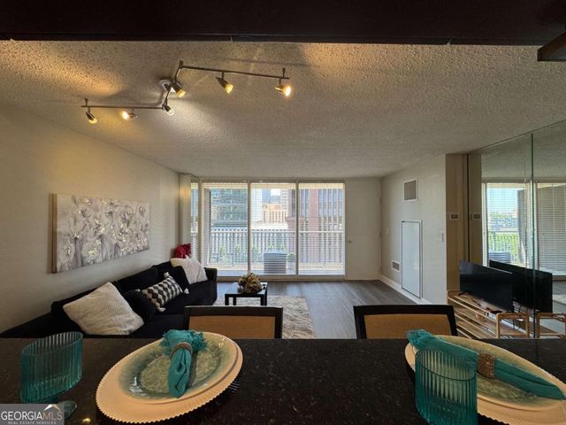 620 Peachtree Street NE 911, Atlanta, GA 30308