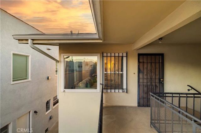 1227 E 1st 2F, Long Beach, CA 90802