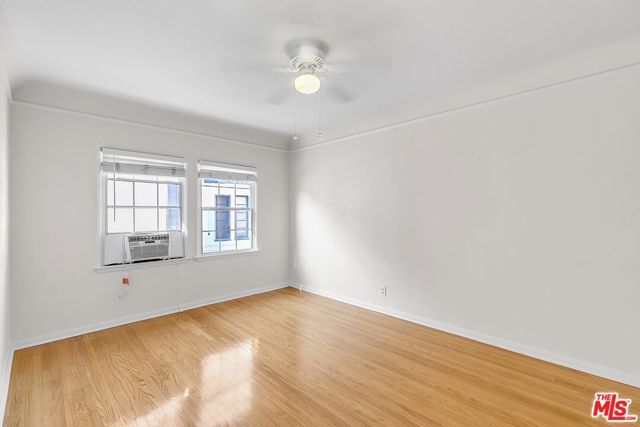 635 S Burnside Avenue, Los Angeles, CA 90036