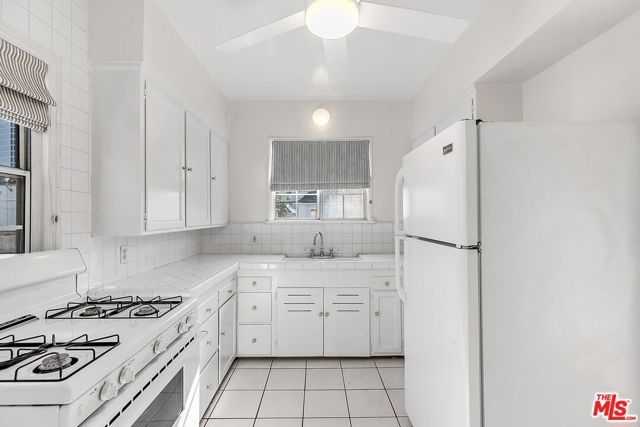 635 S Burnside Avenue, Los Angeles, CA 90036