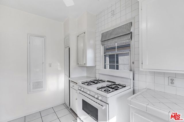 635 S Burnside Avenue, Los Angeles, CA 90036