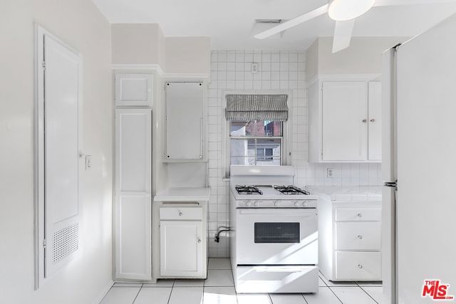 635 S Burnside Avenue, Los Angeles, CA 90036