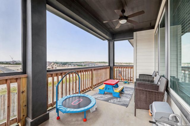 2650 Vistablue Ln, San Antonio, TX 78245