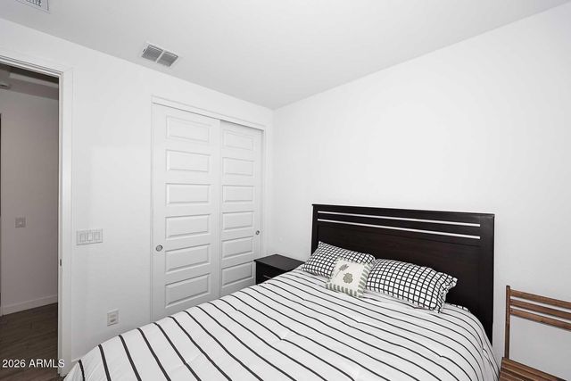 9534 E TRIPOLI Avenue E, Mesa, AZ 85212