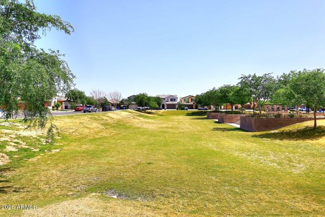 9534 E TRIPOLI Avenue E, Mesa, AZ 85212