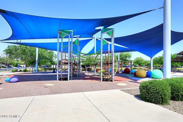 9534 E TRIPOLI Avenue E, Mesa, AZ 85212