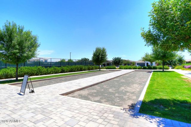 9534 E TRIPOLI Avenue E, Mesa, AZ 85212