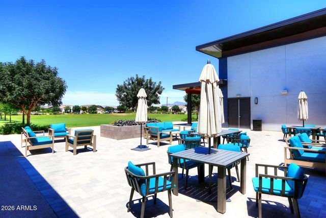 9534 E TRIPOLI Avenue E, Mesa, AZ 85212