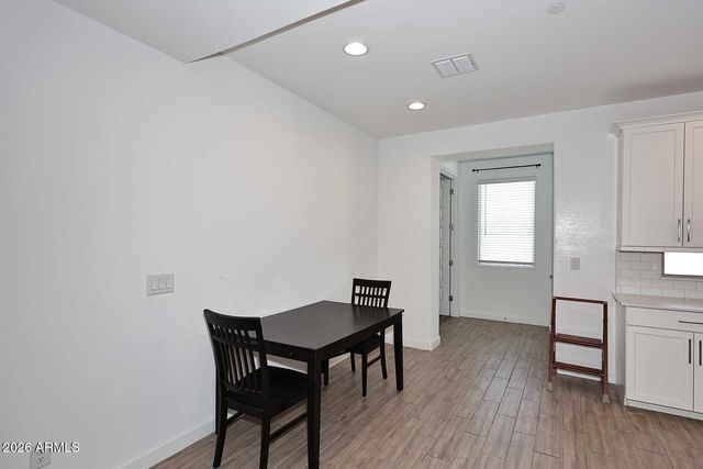 9534 E TRIPOLI Avenue E, Mesa, AZ 85212