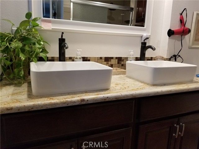 5920 Carell Ave., Agoura Hills, CA 91301