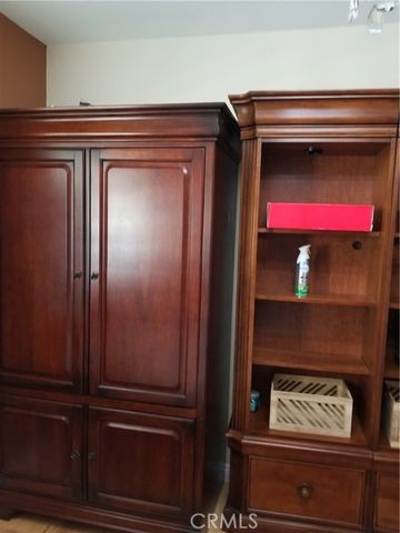 5920 Carell Ave., Agoura Hills, CA 91301