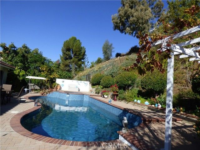 5920 Carell Ave., Agoura Hills, CA 91301