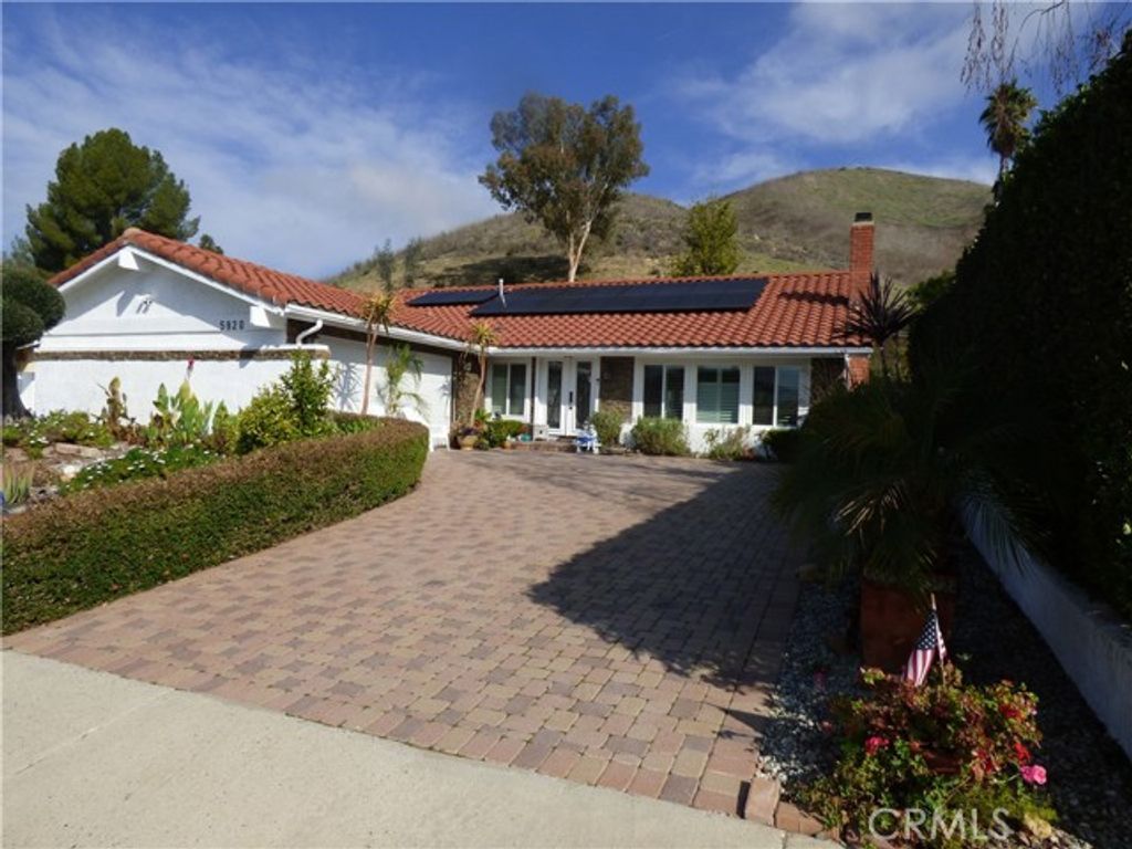 5920 Carell Ave., Agoura Hills, CA 91301
