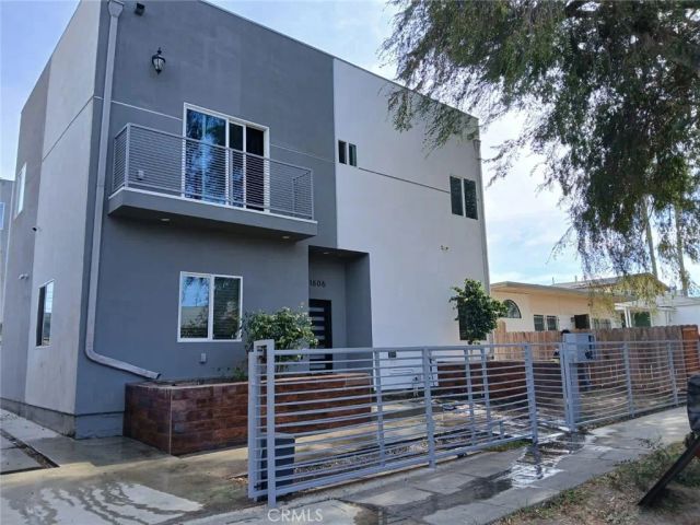1606 W 84th Place, Los Angeles, CA 90047