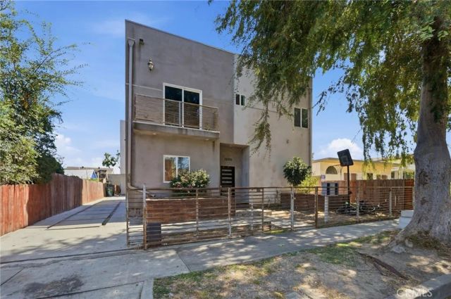 1606 W 84th Place, Los Angeles, CA 90047