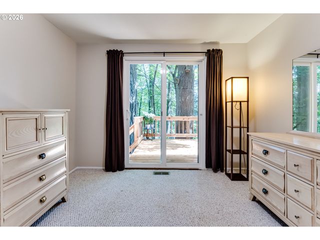 1695 CAMEO Dr, Eugene, OR 97405