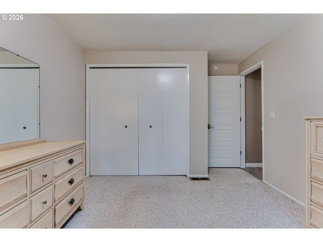 1695 CAMEO Dr, Eugene, OR 97405