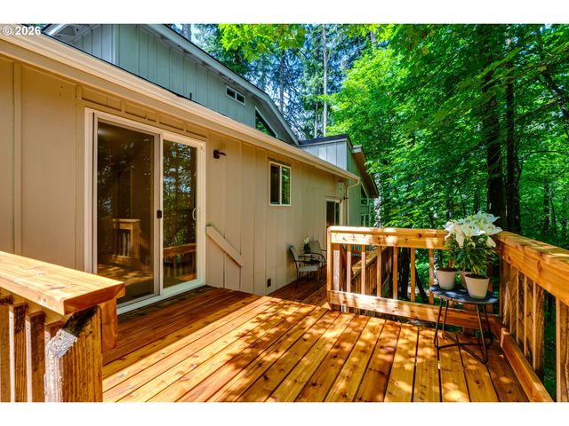 1695 CAMEO Dr, Eugene, OR 97405
