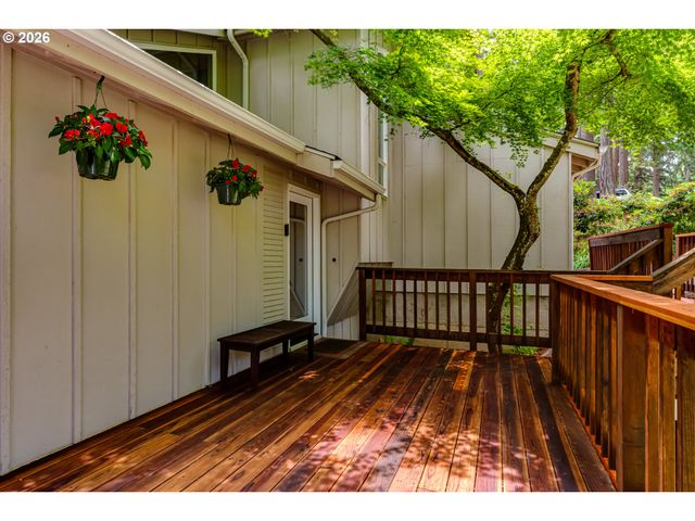 1695 CAMEO Dr, Eugene, OR 97405
