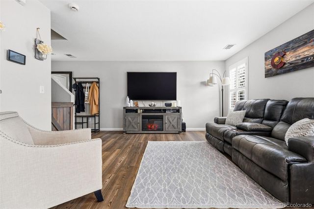 21983 E Crestline Lane, Aurora, CO 80015