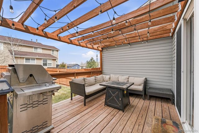 21983 E Crestline Lane, Aurora, CO 80015