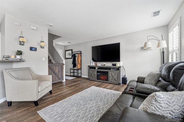 21983 E Crestline Lane, Aurora, CO 80015