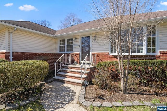 776 Walnut Street, New Milford, NJ 07646